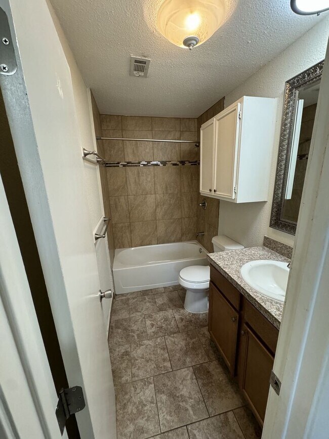Building Photo - 951_ 4 Little C- Homes 1, LLC