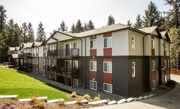 Building Photo - Forest Glen Manor