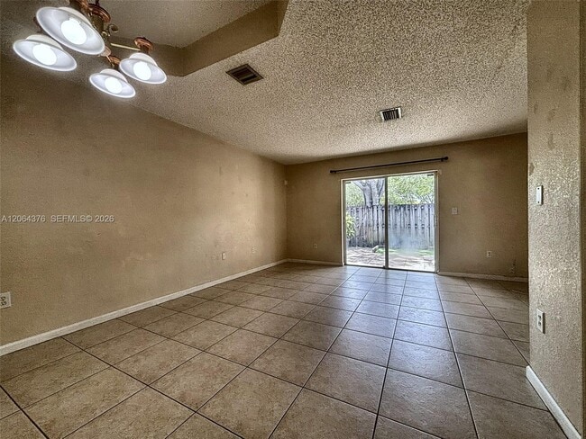 Building Photo - 14391 SW 120th Ct