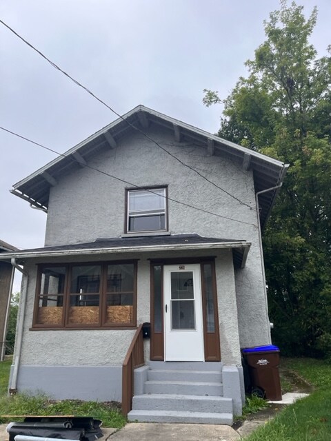 Primary Photo - 326 Shenango Blvd