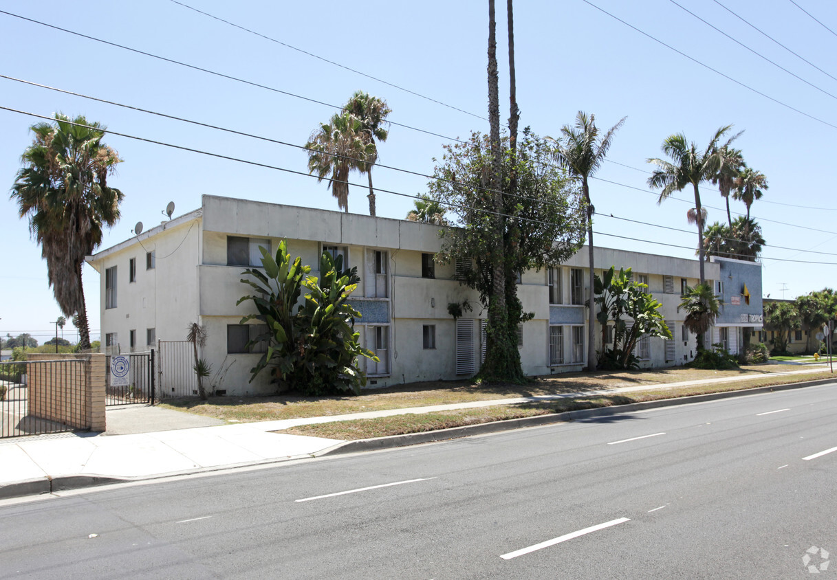 Building Photo - The Tropics Apts.