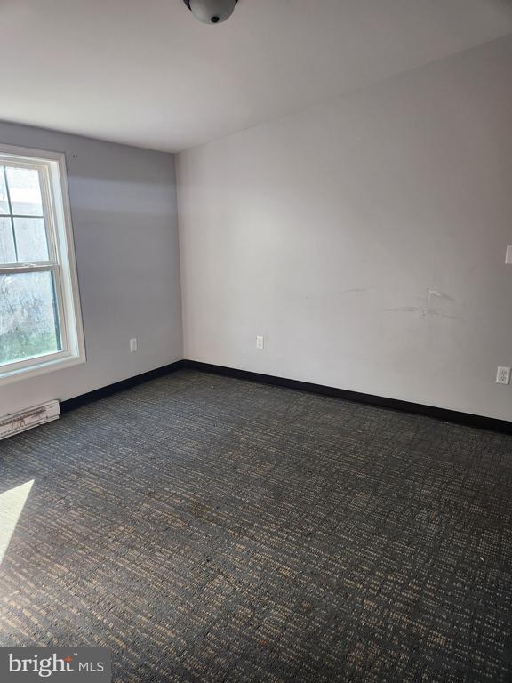 Building Photo - 164 Rudolph Ct