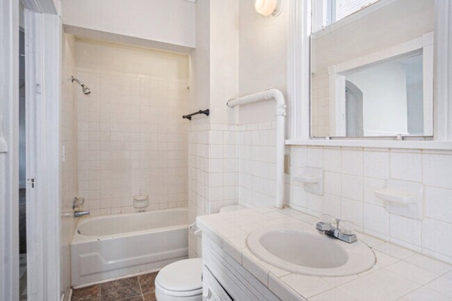 Foto del edificio - 1309 S 32nd St