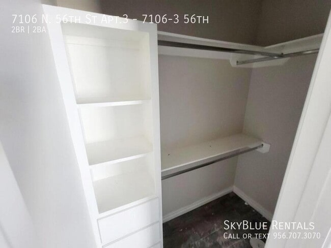 Building Photo - 7106 N 56th Ln