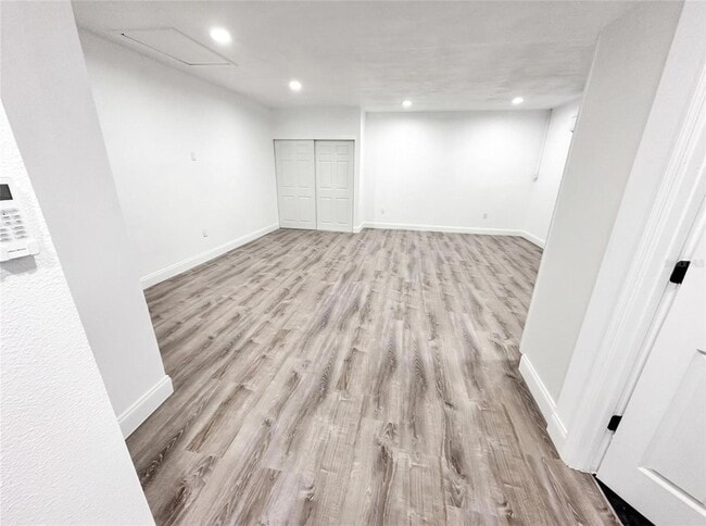 Foto del edificio - 1017 Parkwood Dr