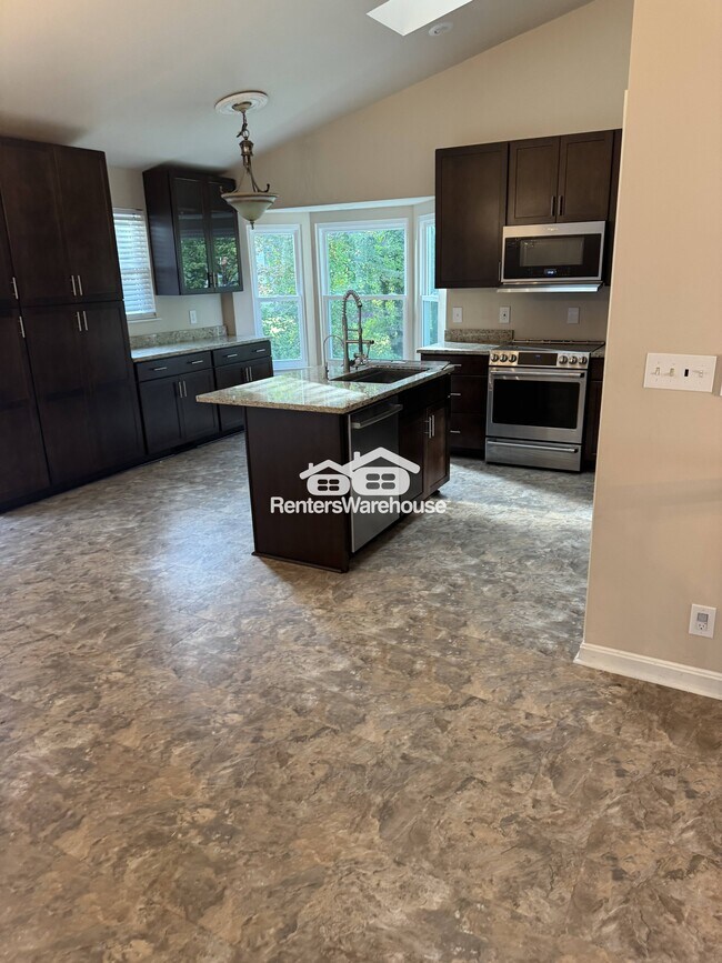 Foto del edificio - 8026 Stone Haven Dr
