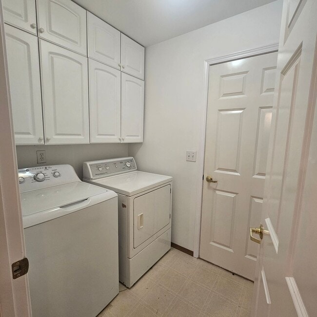 Foto del edificio - Beautiful CK School District Home Backing to Greenbelt – Pets Negotiable!