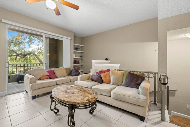 Building Photo - 705 Mainsail Dr