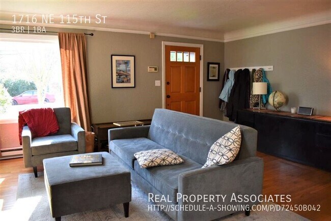 Building Photo - Single Family Home in Victory Heights