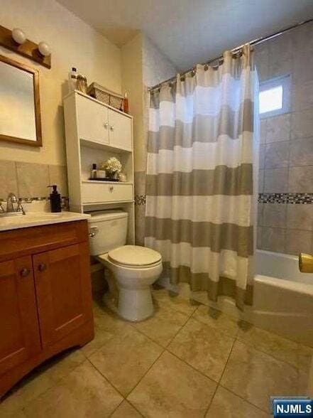 Building Photo - 26 Alexander Ave