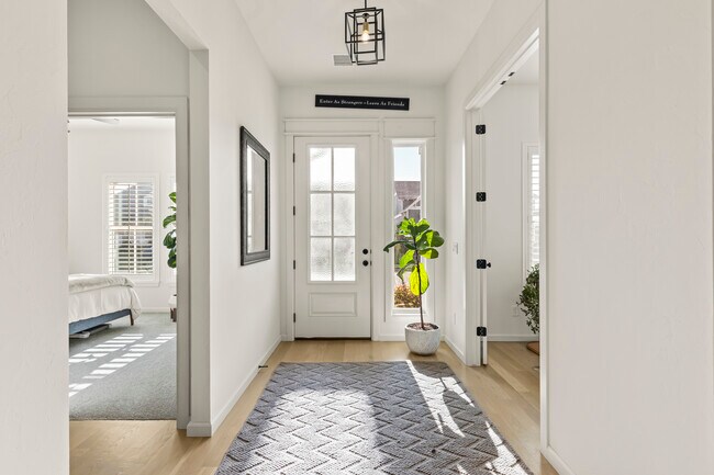 Foto del edificio - 1901 Plaza District Dr