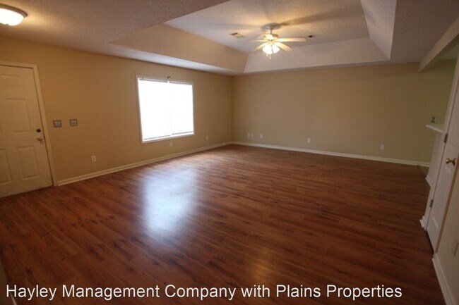 Foto del edificio - 3 br, 3 bath House - 676 Ethan Lane