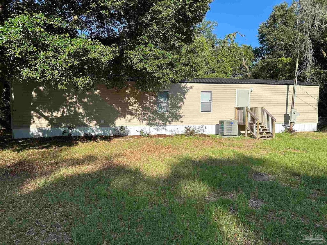 Primary Photo - 6258 Sondu Ave