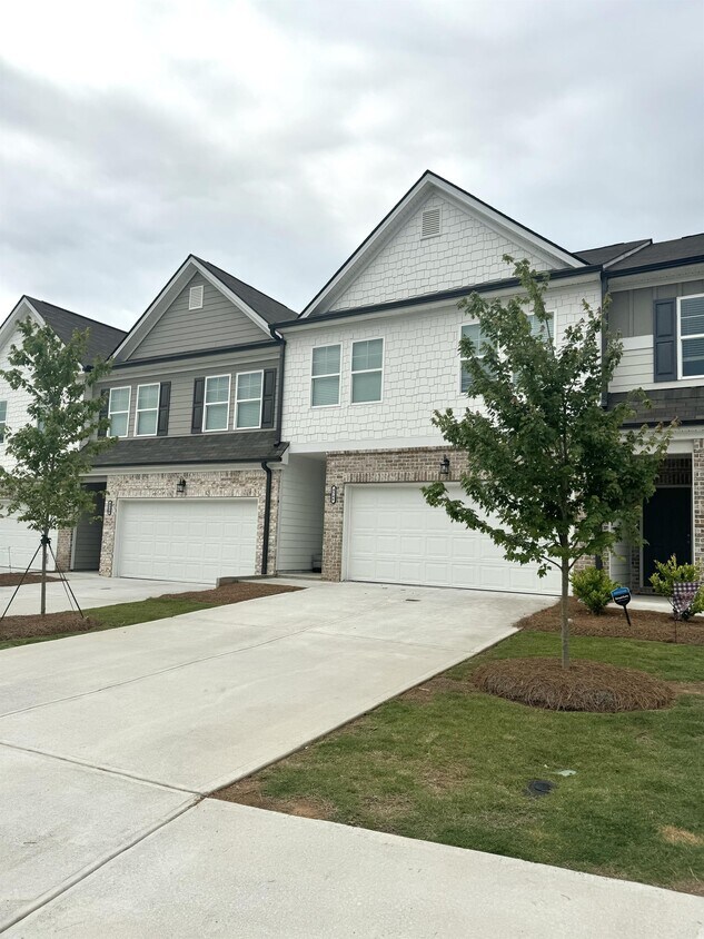 Foto del edificio - 4546 Bishops Ln
