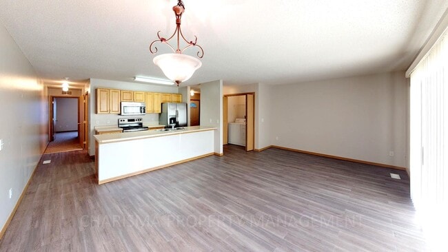Building Photo - Park Place Condominiums