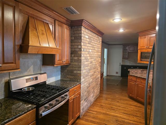 Foto del edificio - 9784 Maplehill Dr