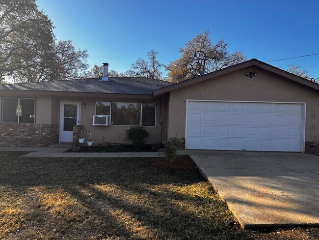 Foto del edificio - 3 BED 2 BATH HOME IN COTTONWOOD
