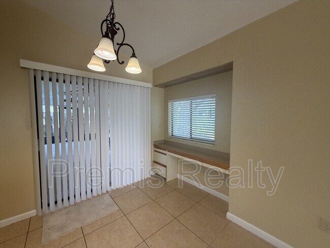 Foto del edificio - 20 Ridgecroft Ln