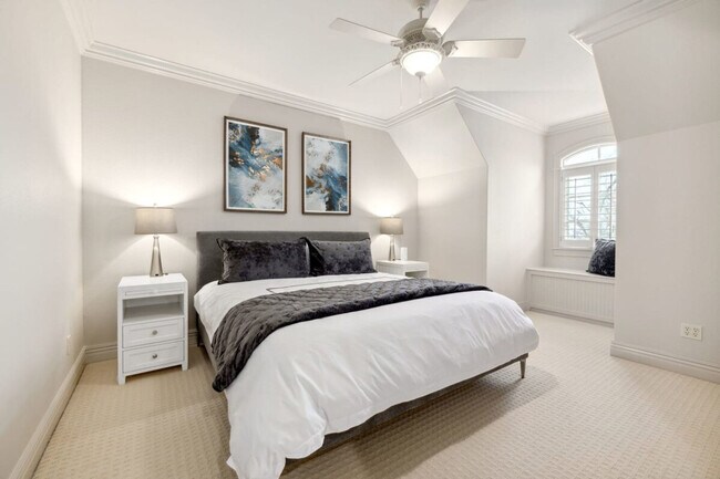 Foto del edificio - 222 S Block Ave