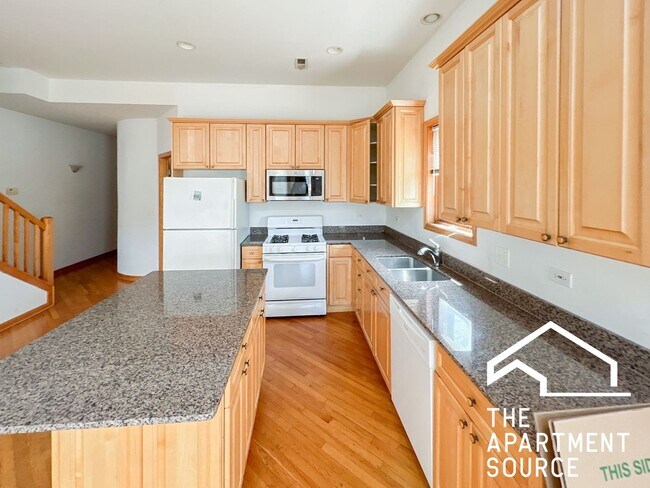 Foto del edificio - 2741 N Southport Ave