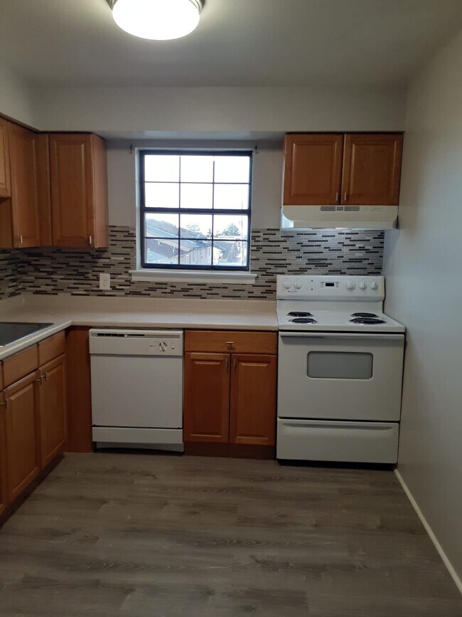 Foto del edificio - 501 E Walnut St