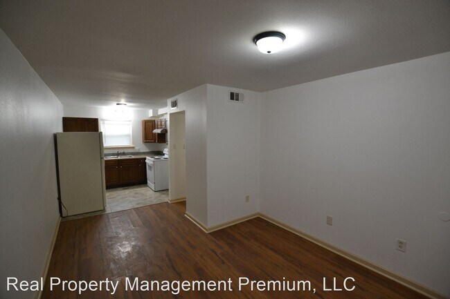 Building Photo - 2 br, 1 bath House - 957 Grebe St Apt 5
