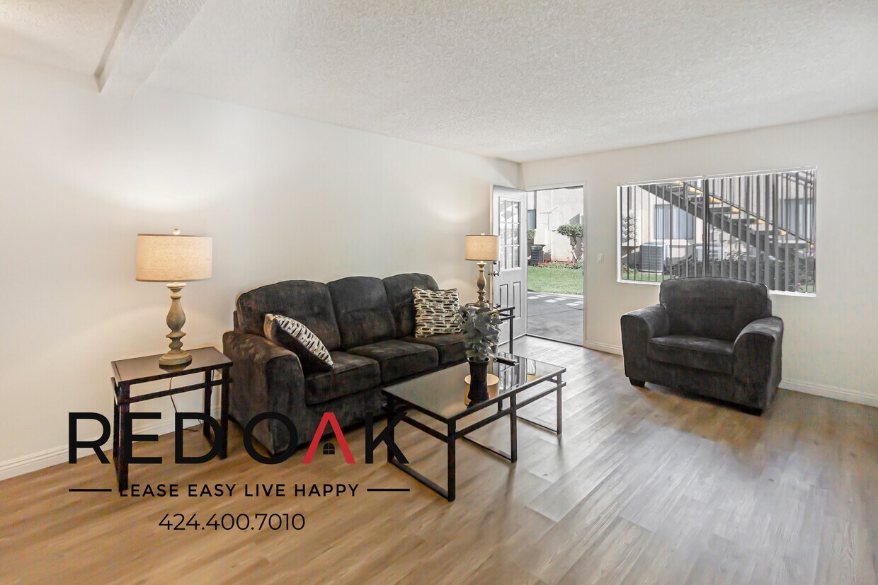 Foto principal - 6601 Victoria Ave