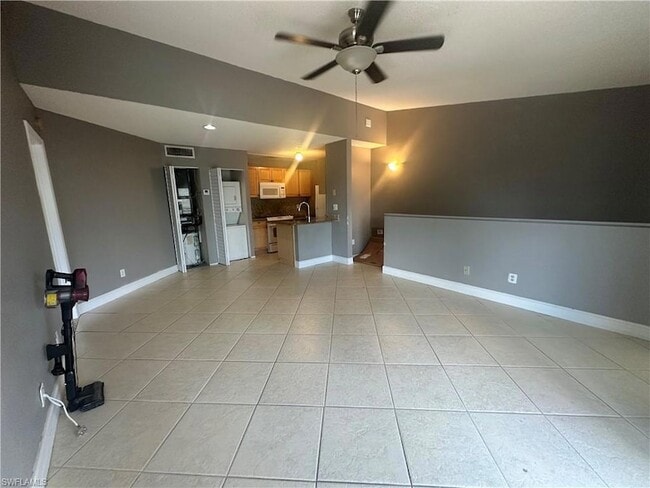 Building Photo - 124 Santa Clara Dr