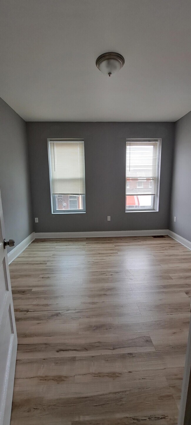 Foto del edificio - 418 N Robinson St