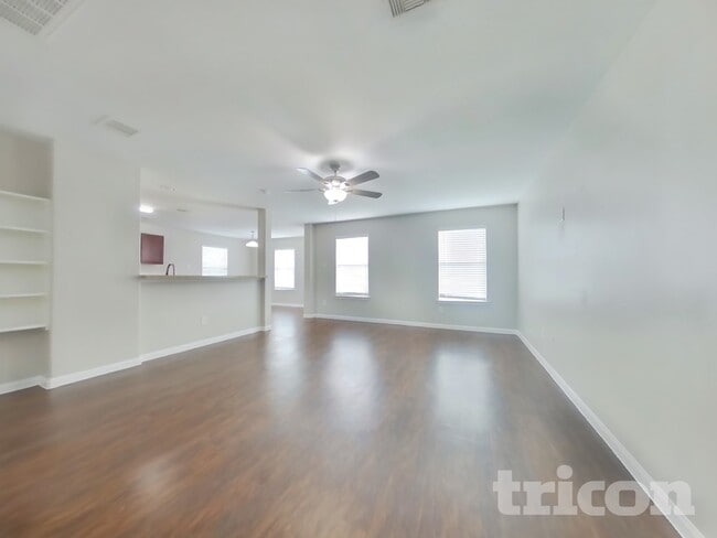 Foto del edificio - 21407 Jamals Way