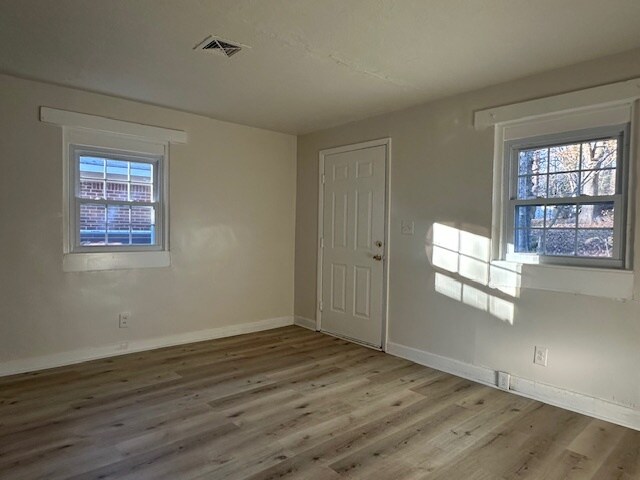 Foto del edificio - 1008 Anderson Pl