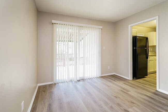 Foto del edificio - 367 Lady Guinevere Way