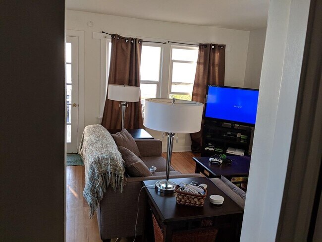 Foto del edificio - 1768 Alki Ave SW