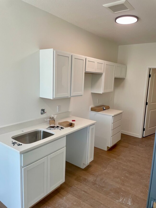 Foto del edificio - Park Indy Rowhomes