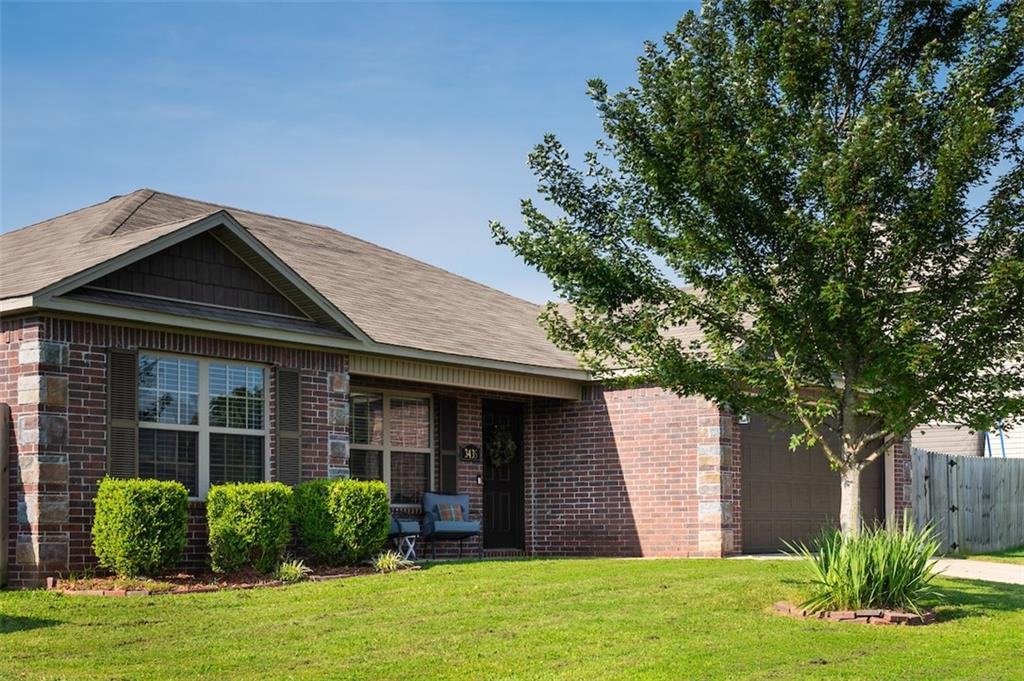 Foto principal - 3435 Reynolds Ave