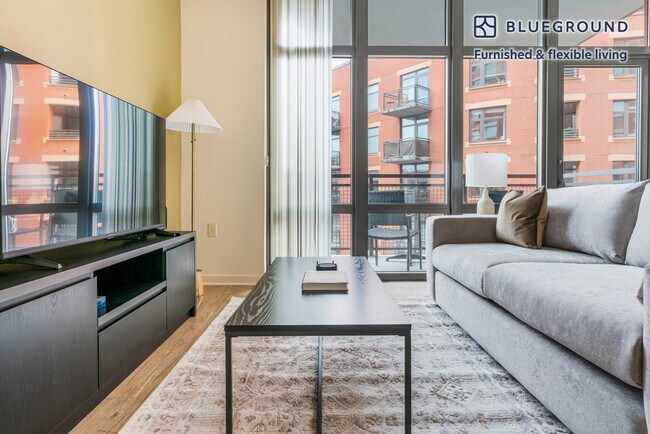 Building Photo - 1128 N Irving St