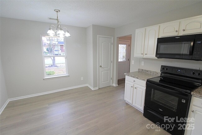 Building Photo - 409 Peachtree Rd