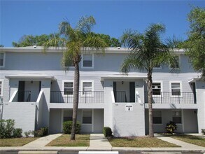 Building Photo - 7137 E Bank Dr