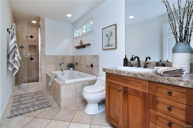 Building Photo - 14018 Hesby St