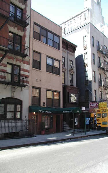 Building Photo - 140 E 27th St