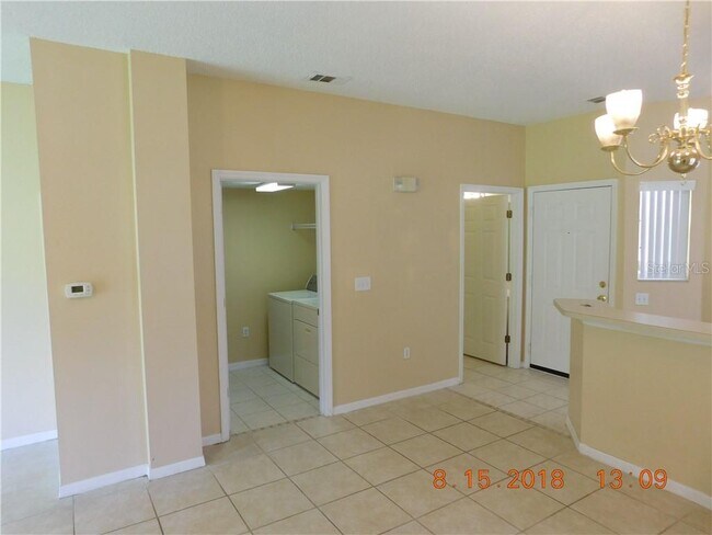 Building Photo - 8411 Blue Lagoon Dr