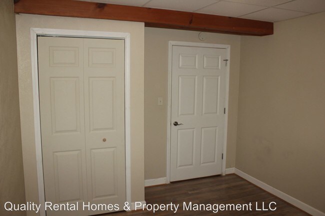 Building Photo - 8094 N Clio Rd