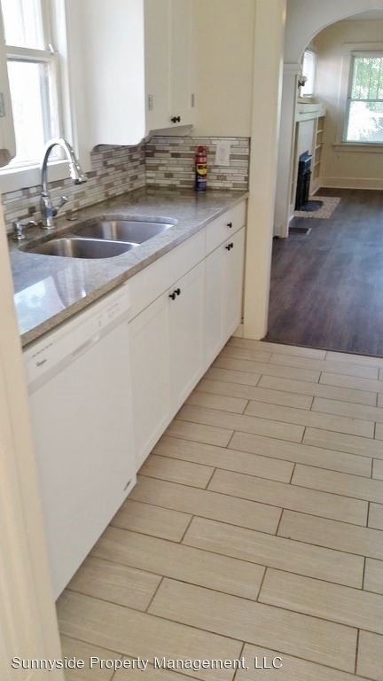 Foto del edificio - 1 br, 1 bath Apartment - 912 Pleasant Street