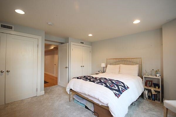 Building Photo - 1135 Bloomfield St