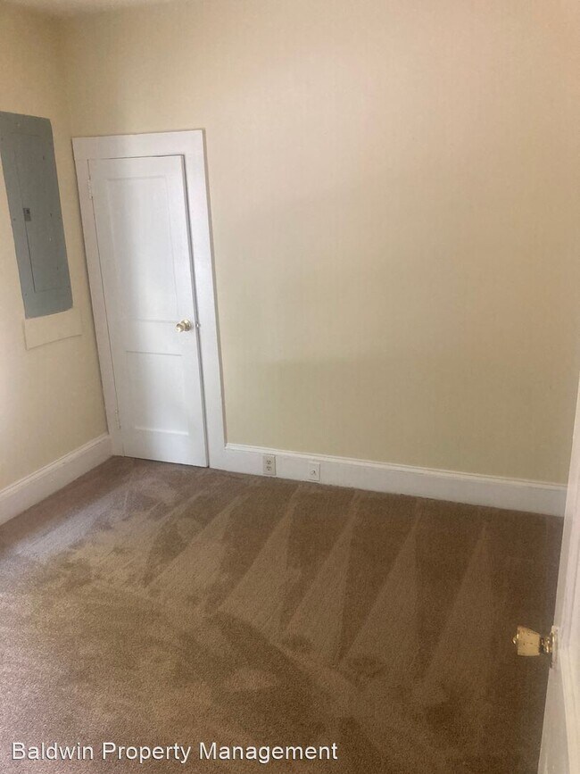 Foto del edificio - 3 br, 1 bath House - 400 W 25TH STREET