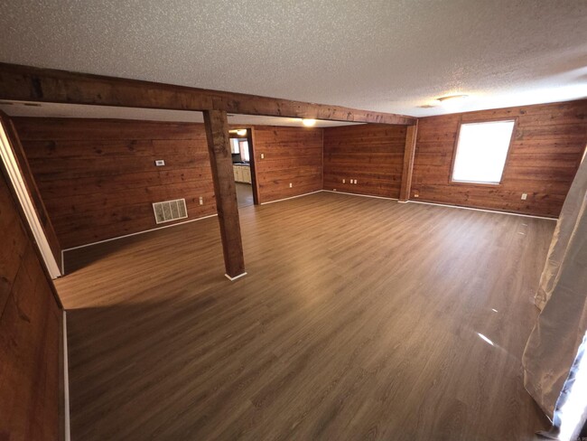 Building Photo - 5101 B B Cir
