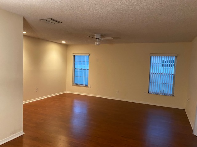 Building Photo - 392 Beechwood Ln