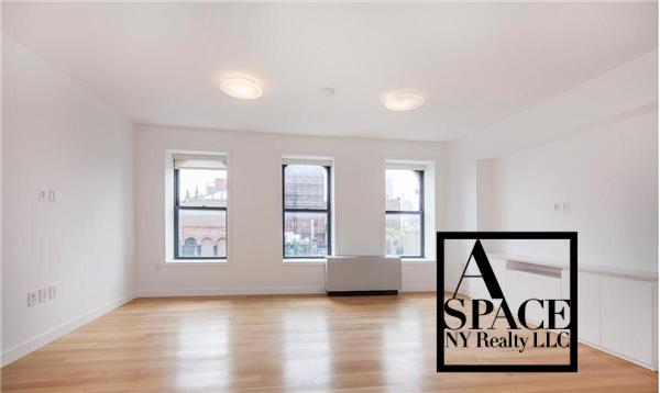 Foto principal - 805 Washington St