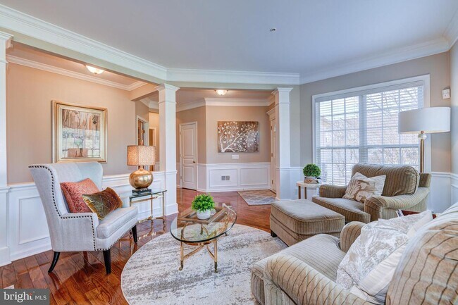 Foto del edificio - 2115 Elderberry Ln