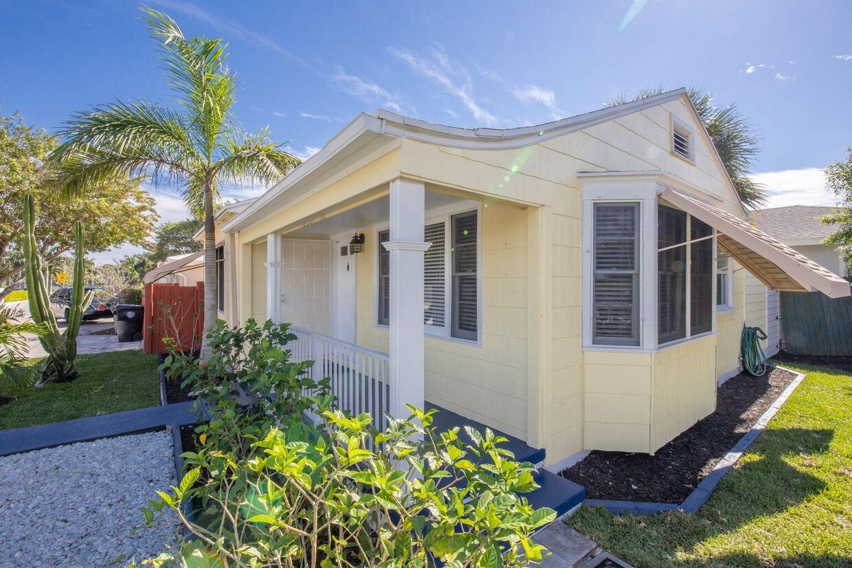 Foto principal - 219 11th Ave S